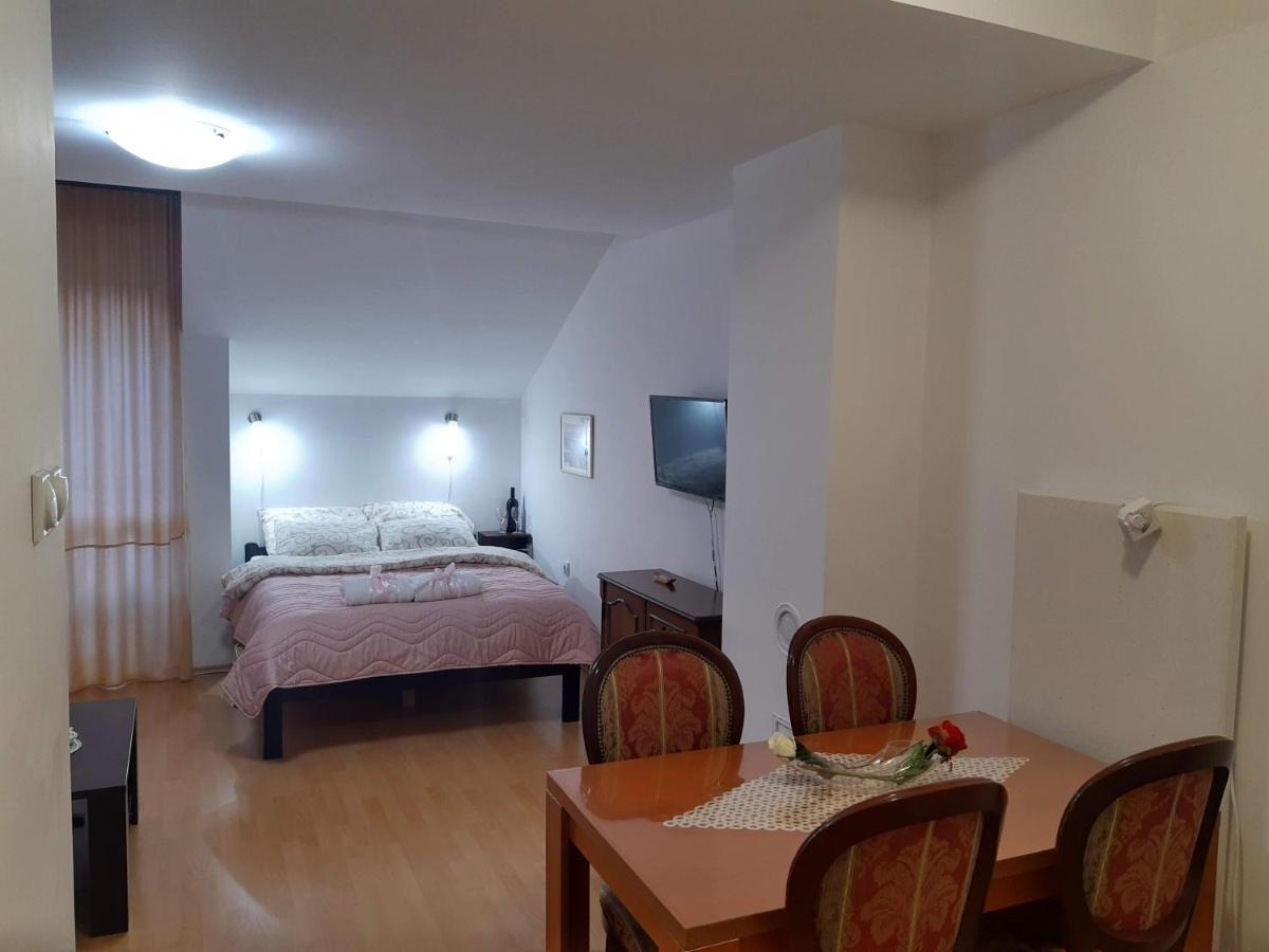 Sky Apartman Soko Banja Esterno foto