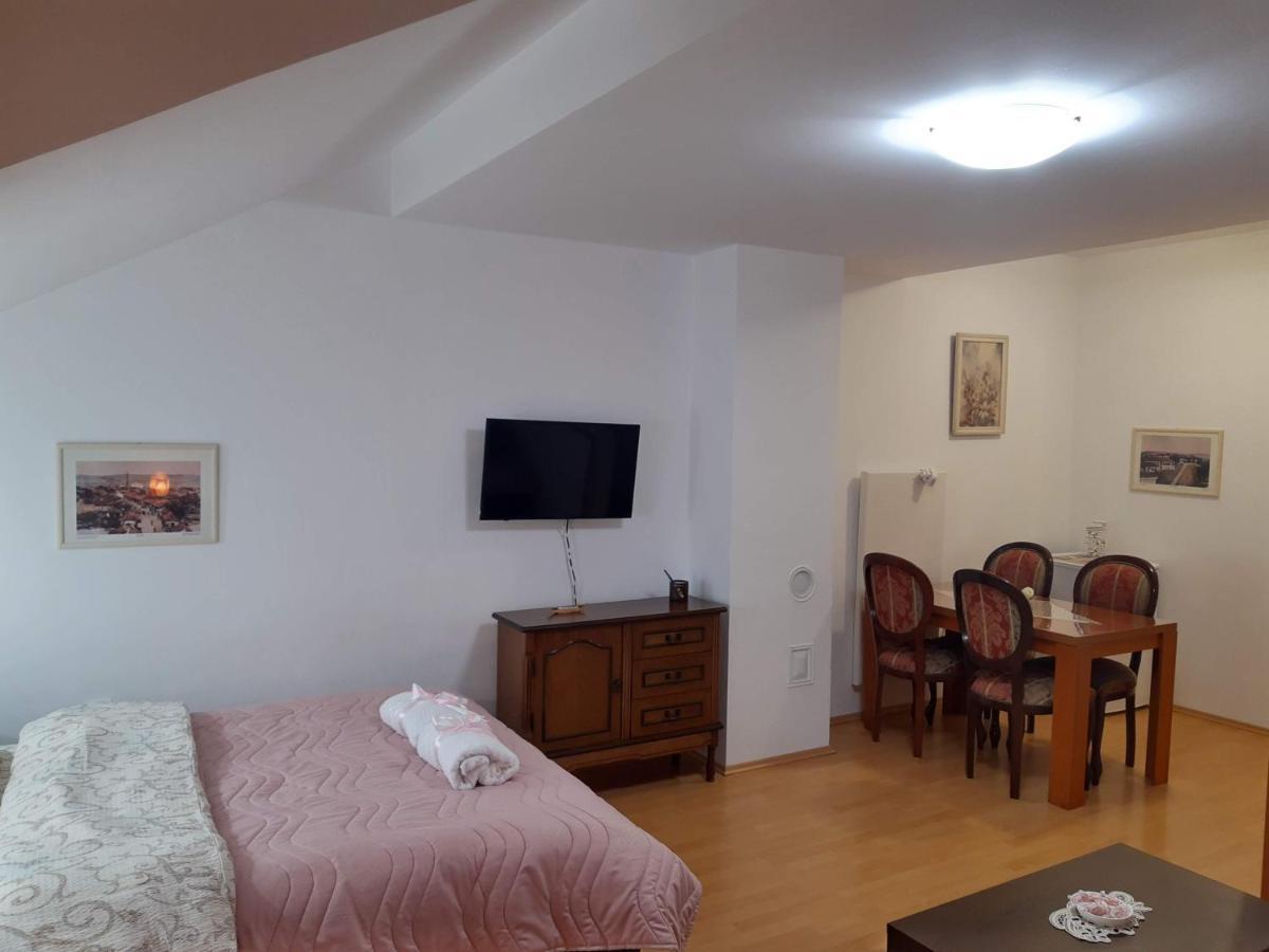 Sky Apartman Soko Banja Esterno foto